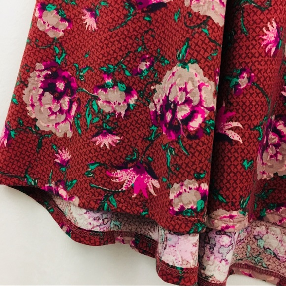 LuLaRoe Maxi Skirt Plus Size 3X Red Gray Floral - Picture 3 of 8